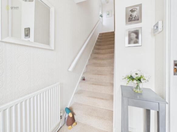 cam01698g0pr0176still004