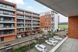 10, Hackwood House, Kingman Way, Newbury RG14 7FZ