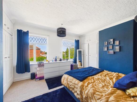 2 bed Terraced for sale Image 6