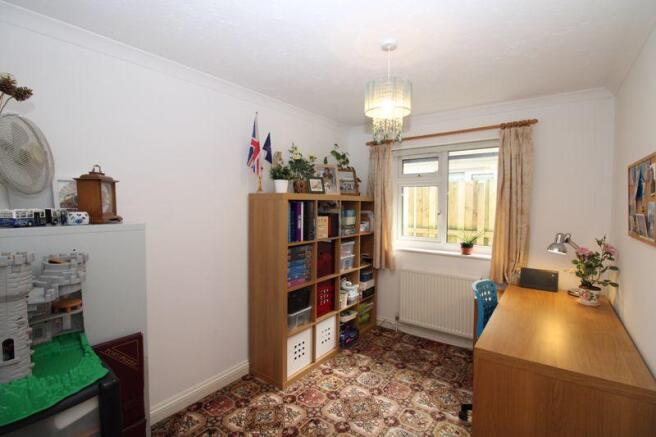 Bedroom/study