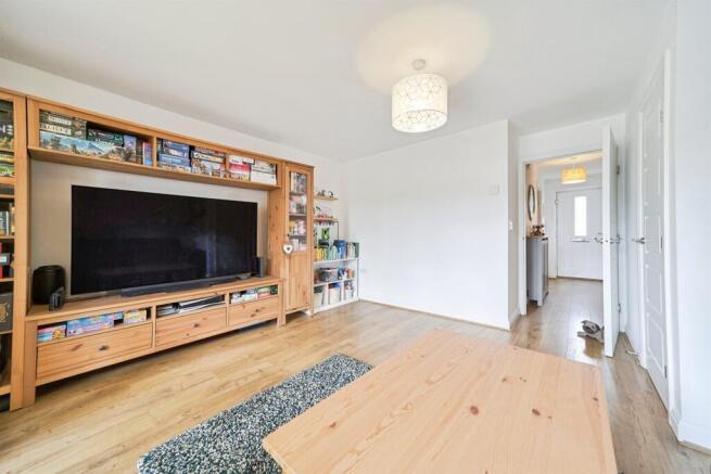 4 bed Semi-Detached for sale Image 7