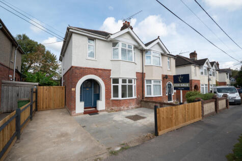 Edward Avenue, Bishopstoke, SO50 6DH