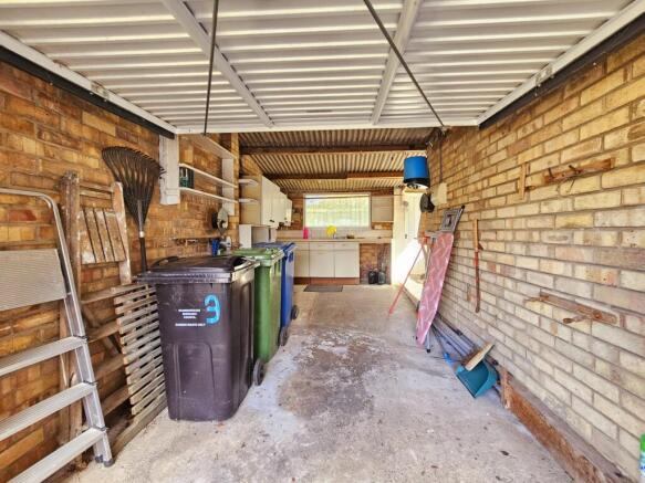 2 bed Semi-Detached Bungalow for sale Image 11