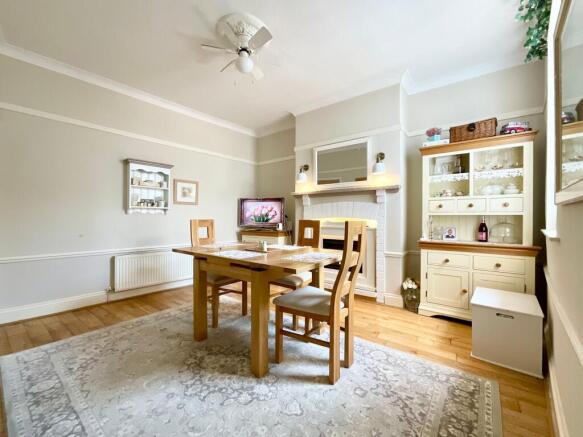 4 bed Terraced for sale Image 6