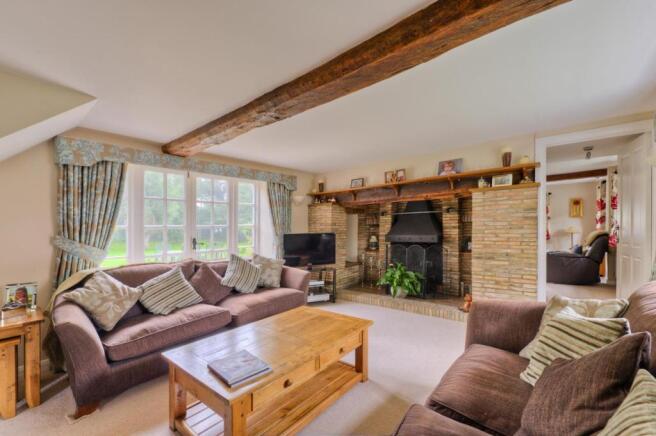 Holly House Living R