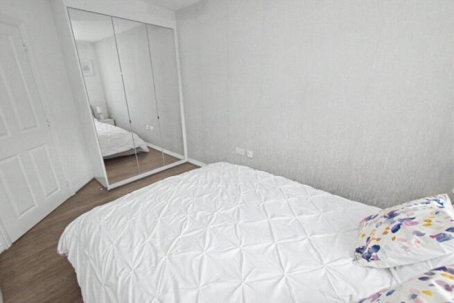 2 bed Apartment for sale Image 6