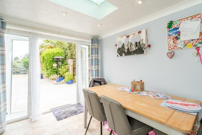 Dining Area.jpg