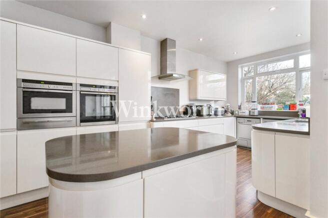 Woodberry Avenue, London, N21 photo 4