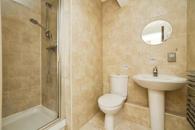 2 bed Flat for sale Image 9