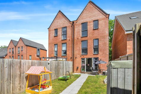 Victory Terrace, Bordon, Hampshire, GU35 0TZ