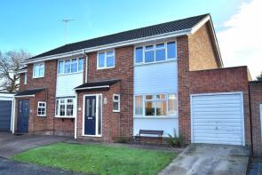 46, Mayne Crest, Springfield, Chelmsford CM1 6UB