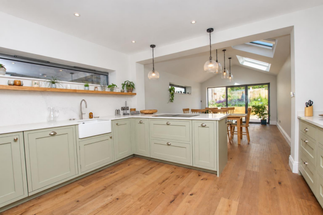 Kitchen (4).png