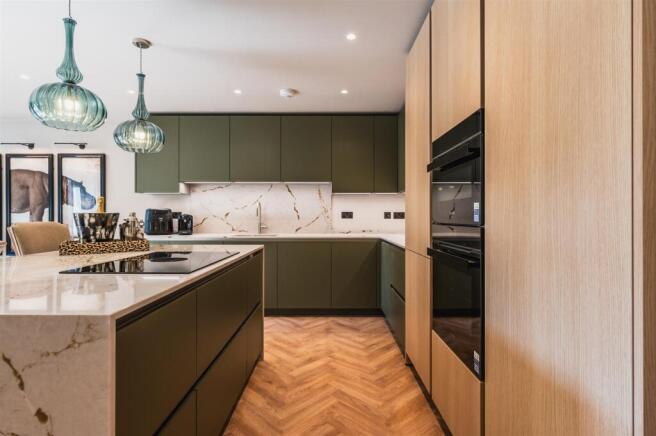 2 bed Apartment for sale Image 5