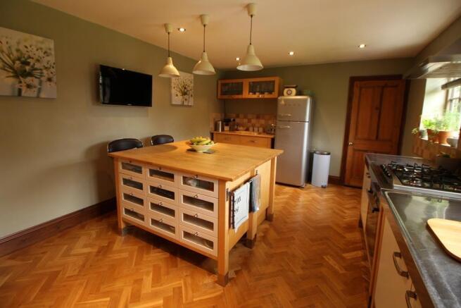 kitchen 3.JPG