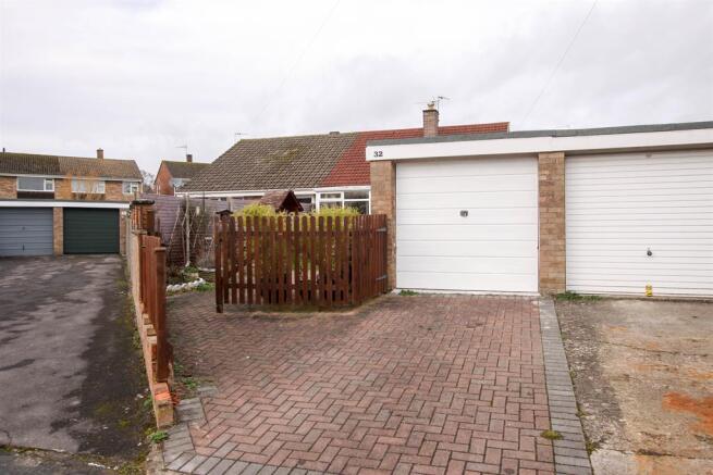 Garage/Parking