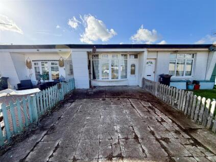 Bishops Drive, Bel Air Chalet Estate, Seawick, Essex