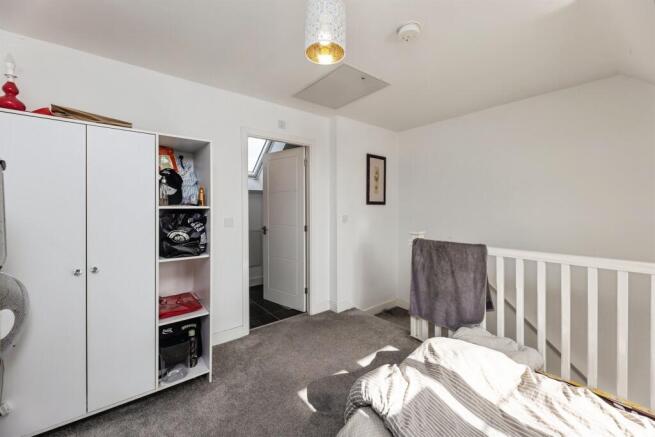 3 bed Semi-Detached for sale Image 5