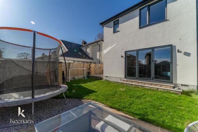 3 bed Semi-Detached for sale Image 11