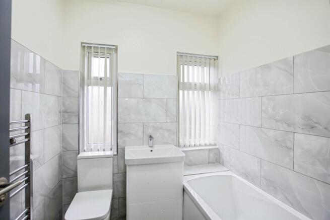 2 bed Terraced for sale Image 5