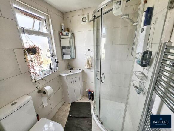 4 bed Semi-Detached for sale Image 7