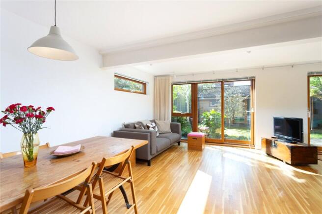 3 bed Detached for sale Image 4