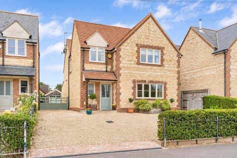 High Street, Chalgrove, Oxford