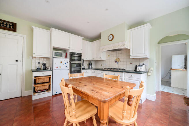 1365381-1-68f2419...