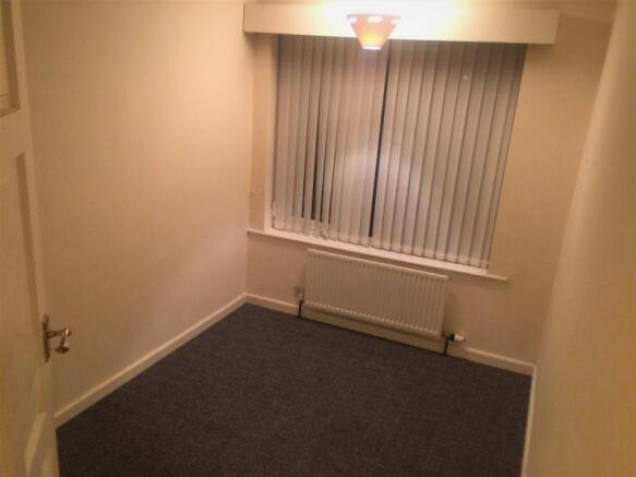 2 bed Flat for sale Image 5