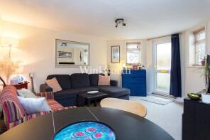 Basement Flat, 35, Pemberton Road, Hornsey, London N4 1AX