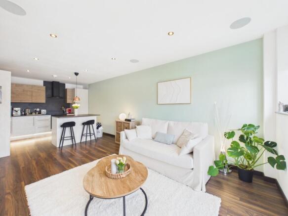1 bed Apartment for sale Image 6