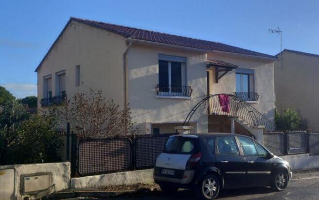 Photo 2