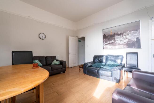 Living Room_.jpg