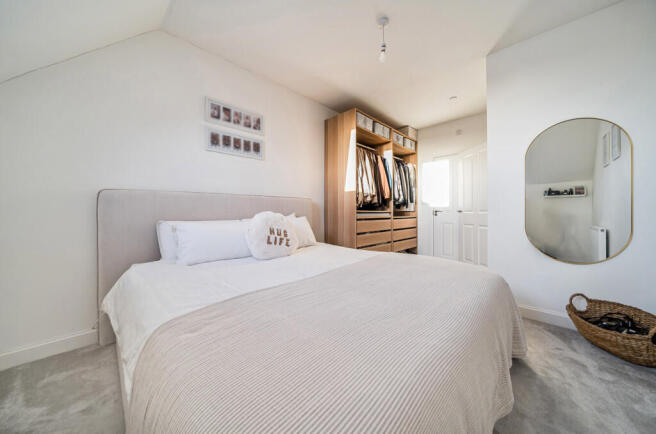 1382385-1-691b444...