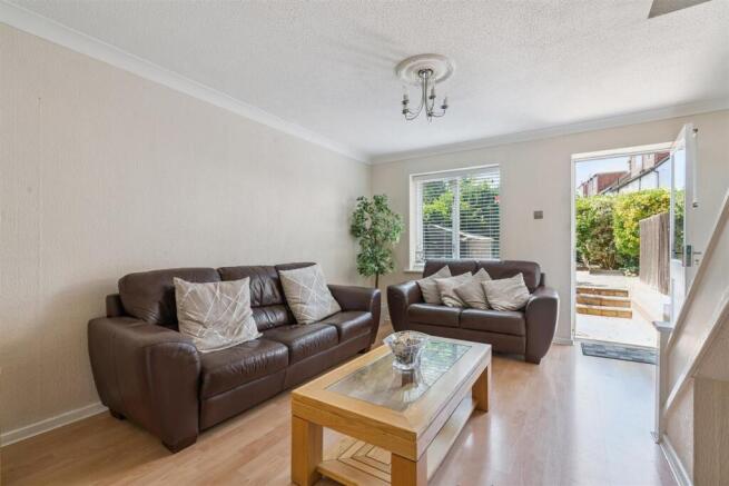 147 Sutton Common Road reception 1.jpg