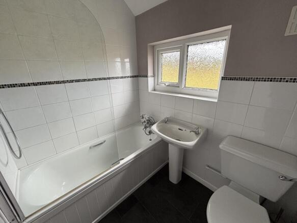 2 bed Terraced for sale Image 8