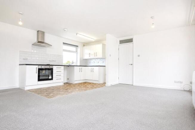Kitchen/ Dining Room