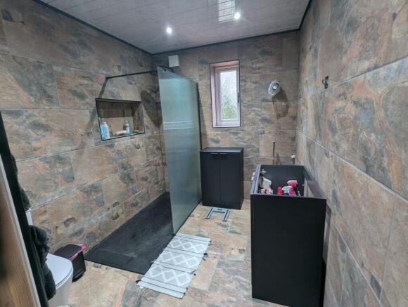 3 bed Semi-Detached for sale Image 9