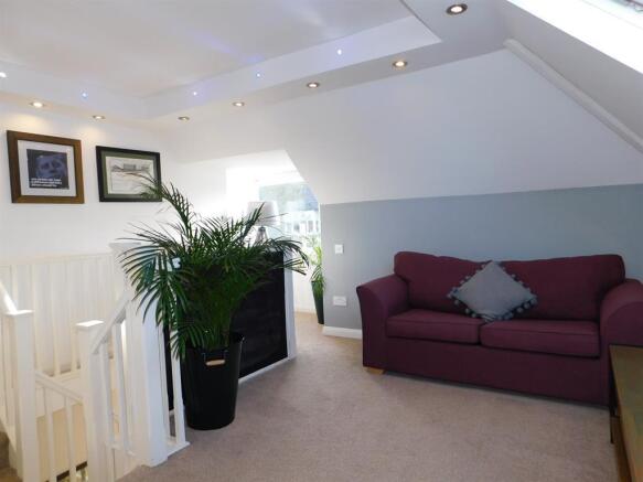 Loft Bedroom b