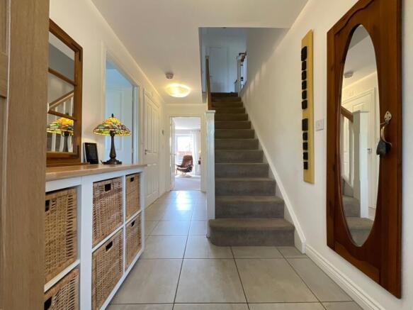 4 bed Detached for sale Image 10