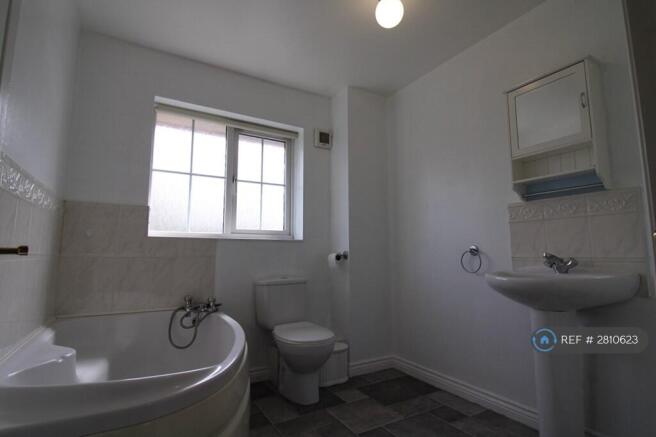 Family Bathroom 