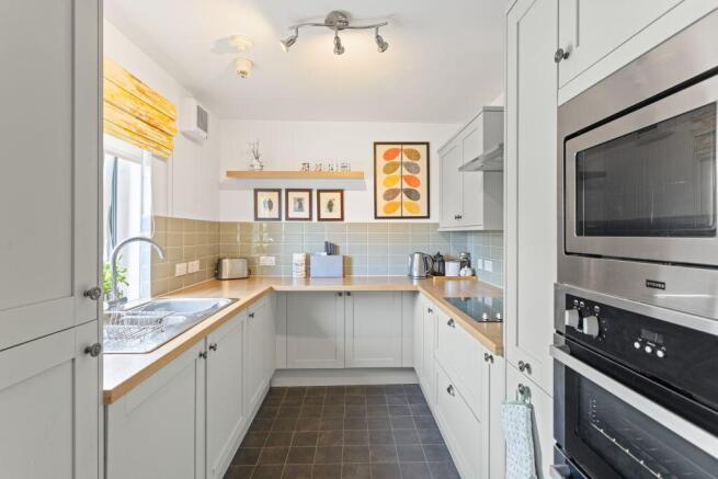 20/15 Craiglea Place, Morningside, Edinburgh EH10 5QD photo 4