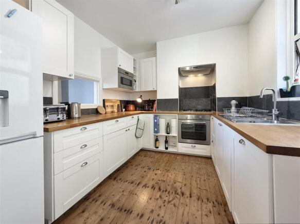 Kitchen.JPG
