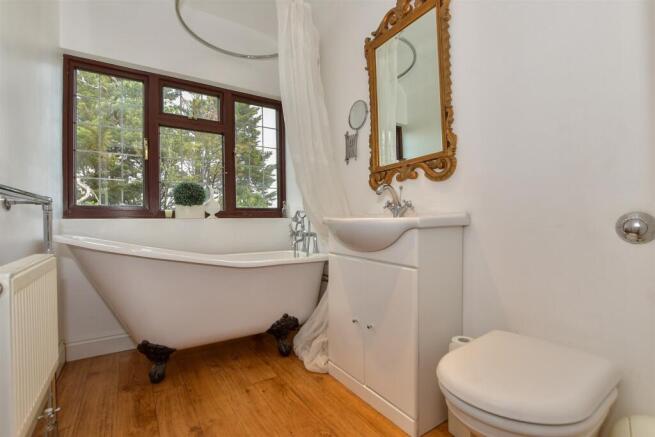 En-Suite Bathroom