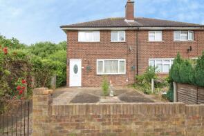 4, Dyers Way, Romford RM3 7AT
