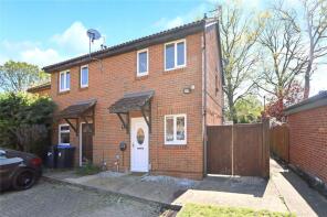 2, Erica Court, Woking GU22 0JB