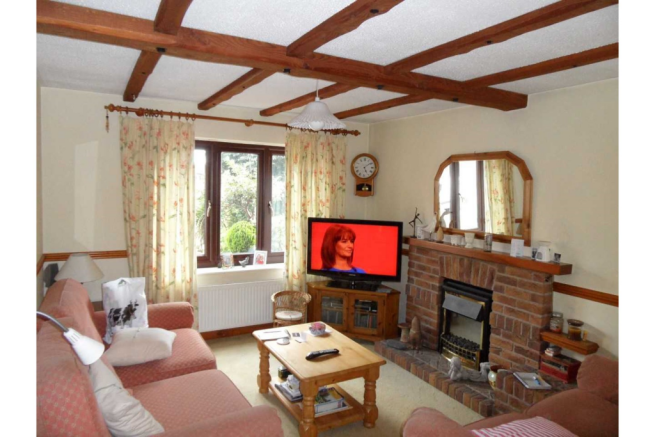 Lounge/Dining Room