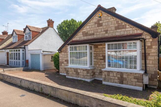 Chingford Avenue, E4