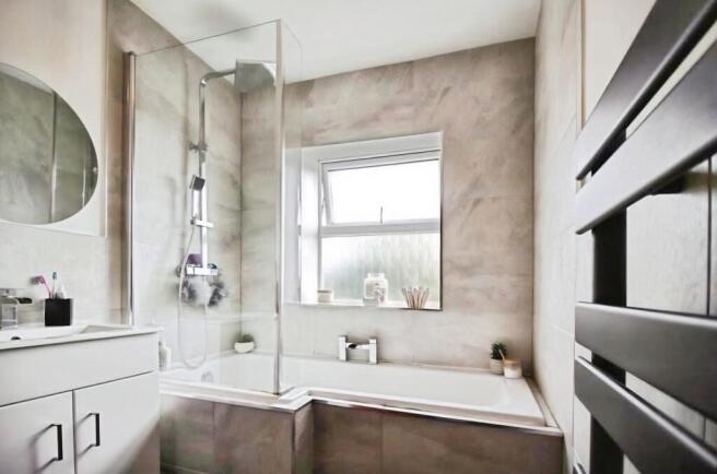 2 bed Terraced for sale Image 8