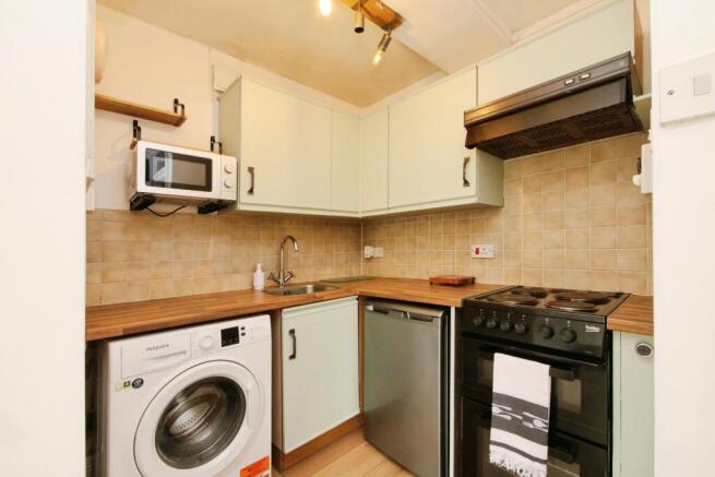 1 bed Flat to rent Image 4