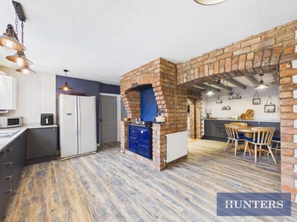 4 bed Link Detached House for sale Image 9